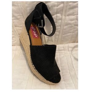 POP Damera wedge sandals -9.5- black and jute!
